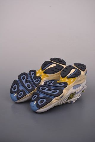 New Balance M1000 view 3
