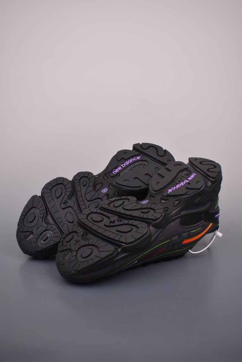 New Balance M1000 view