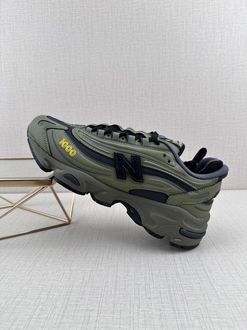 New Balance M1000 'Red'