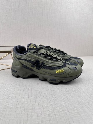 New Balance M1000 'Red' view 3