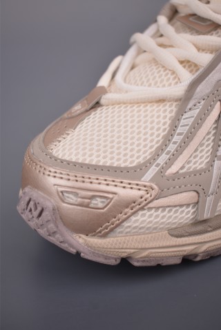 New Balance M1906 view 6