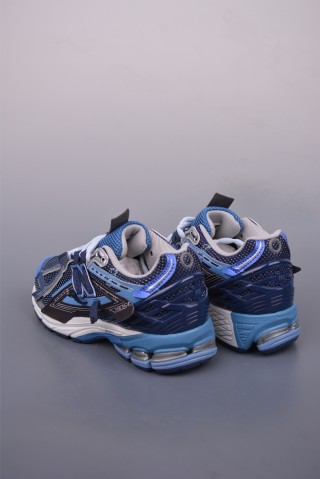 New Balance M1906 view 2