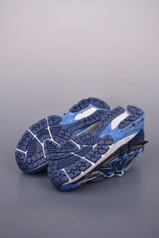 New Balance M1906 view 3