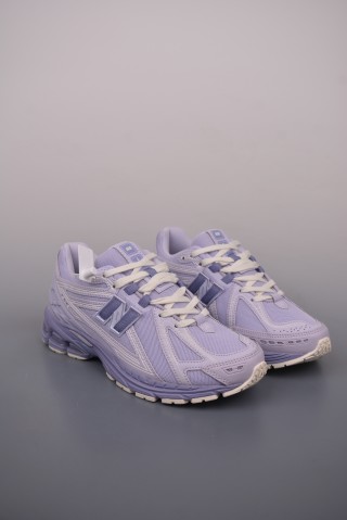 New Balance M1906 view 1