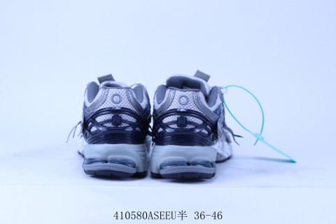 New Balance M1906 view 3