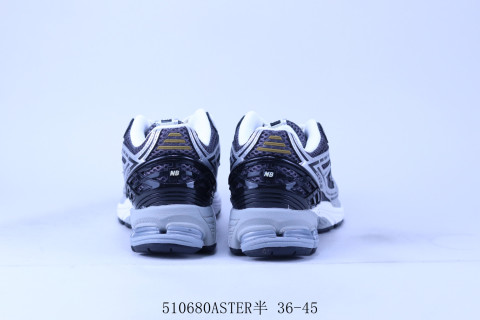New Balance M1906 view 3