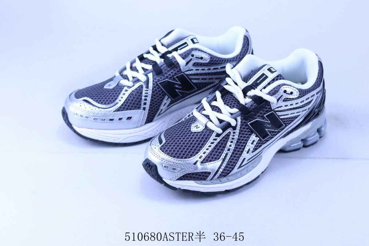 New Balance M1906 view