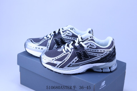 New Balance M1906 view 6