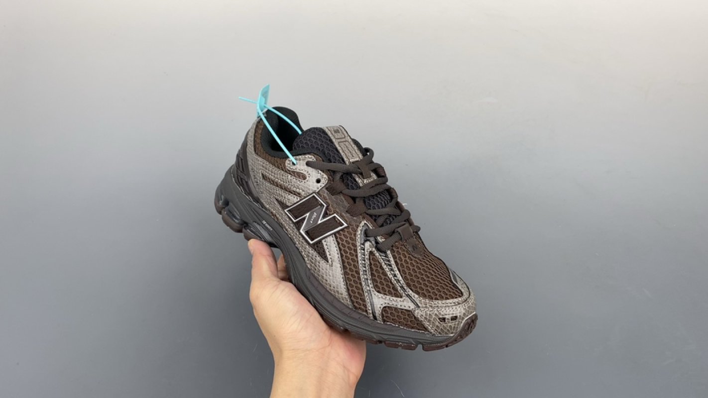 New Balance M1906