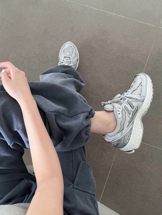 New Balance M1906 view 4