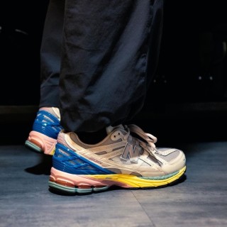 New Balance M1906 view 4