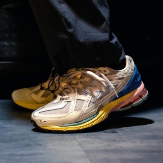 New Balance M1906 view 5