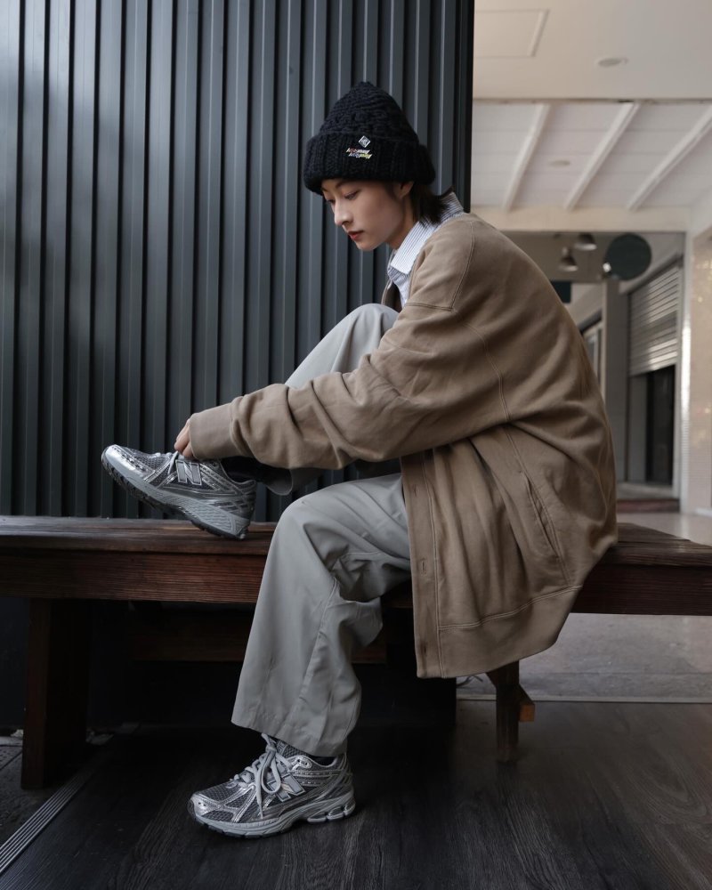 New Balance M1906