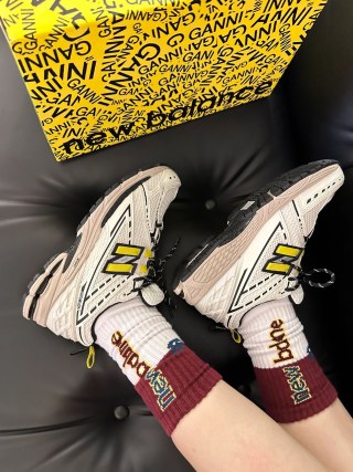 New Balance M1906 view 6