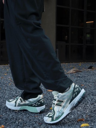 New Balance M1906 view 3