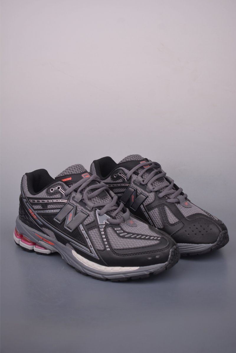 New Balance M1906