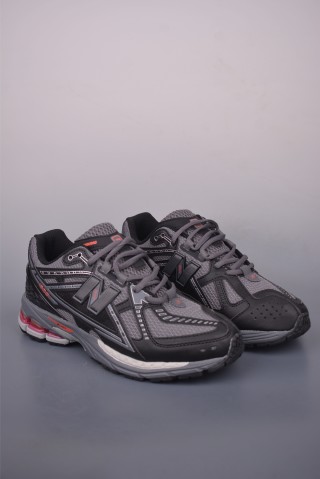 New Balance M1906 view 1