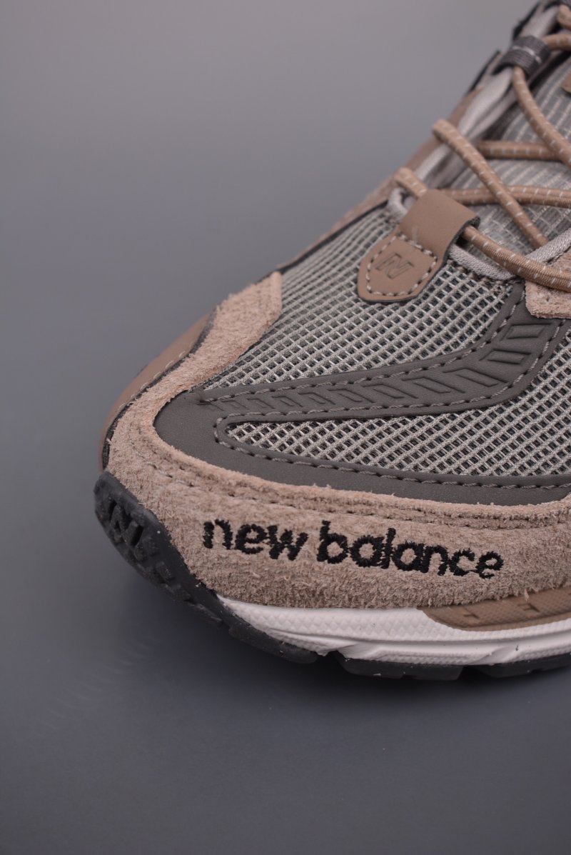 New Balance M1906 view
