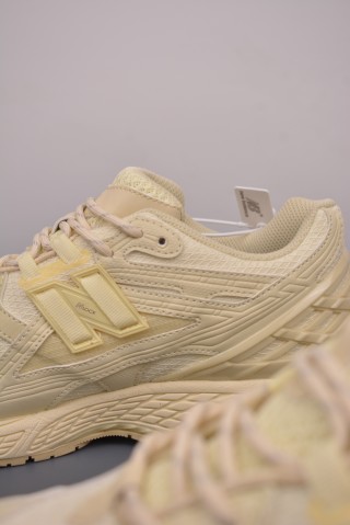 New Balance M1906 view 8