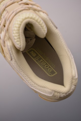 New Balance M1906 view 9