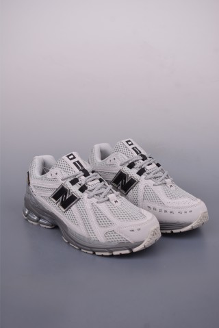 New Balance M1906 view 1
