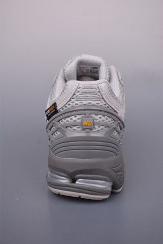 New Balance M1906 view 4