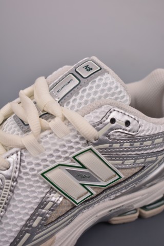 New Balance M1906 view 7