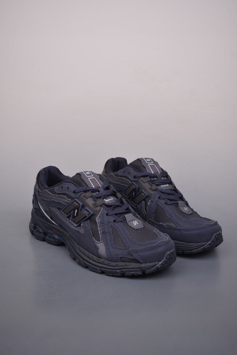 New Balance M1906