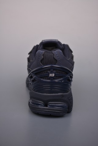 New Balance M1906 view 4