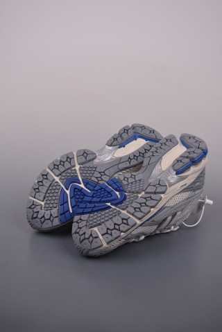 New Balance M1906 view 3
