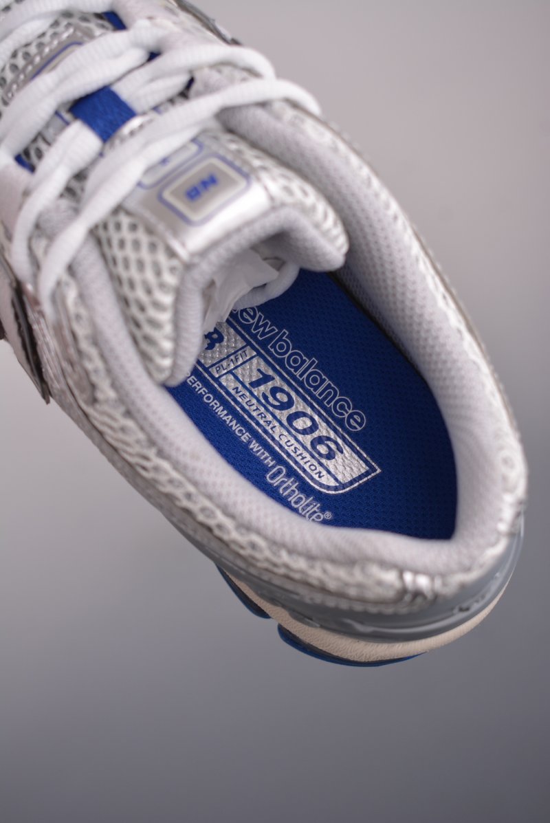 New Balance M1906 view