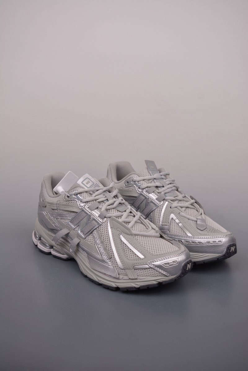 New Balance M1906
