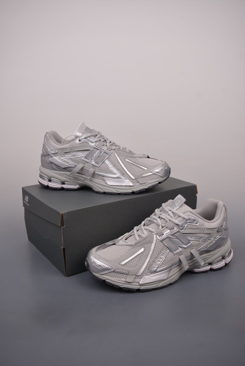 New Balance M1906 view