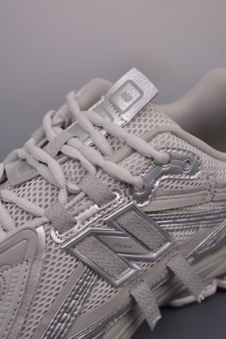 New Balance M1906 view 7