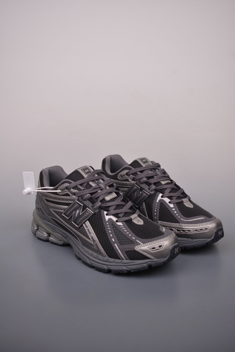 New Balance M1906