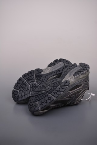 New Balance M1906 view 3