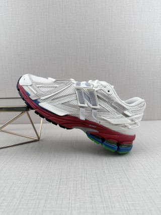 New Balance M1906 view 1