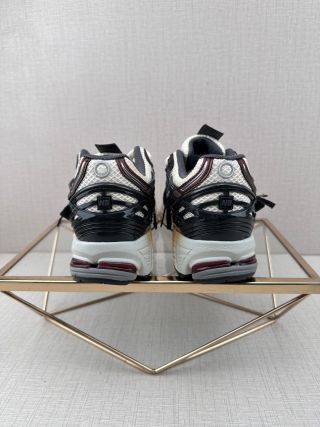 New Balance M1906 view 5