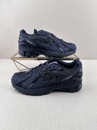 New Balance M1906 view 4