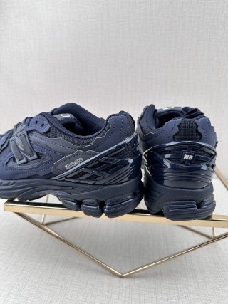 New Balance M1906 view 5