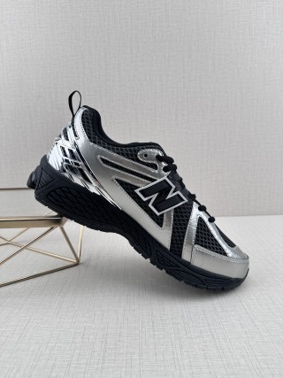 New Balance M1906 view 2