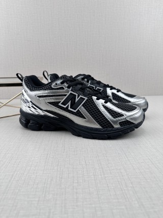 New Balance M1906 view 3