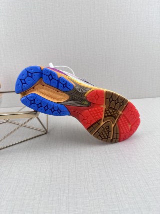 New Balance M1906 view 6