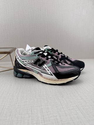 New Balance M1906 view 3