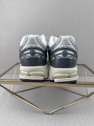 New Balance M1906 view 5