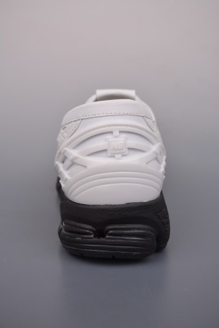 New Balance M1906 Loafer view 4