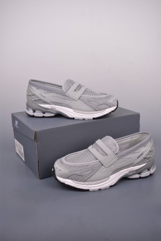 New Balance M1906 Loafer view 5