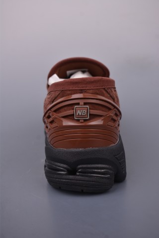 New Balance M1906 Loafer view 4
