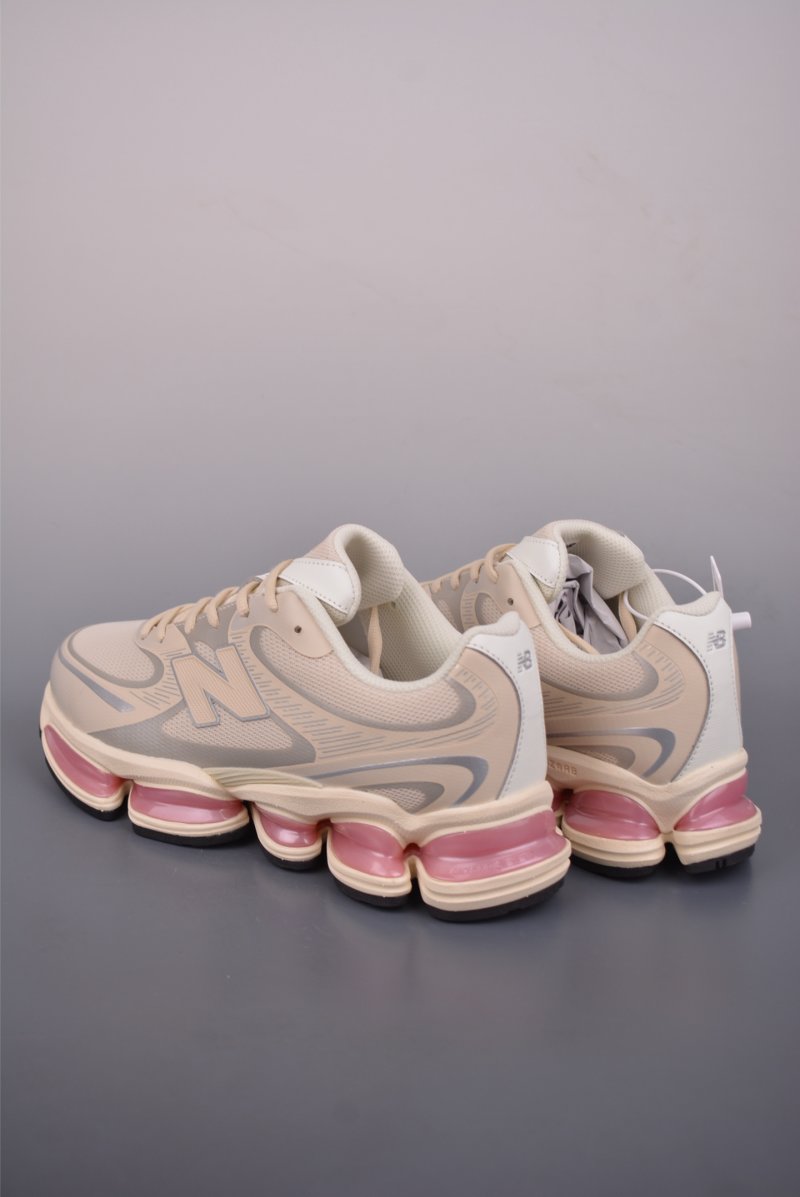 New Balance M2000 view