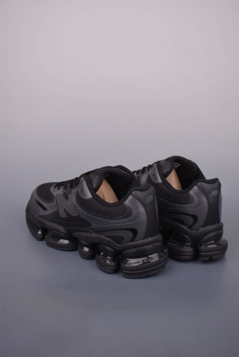 New Balance M2000 view